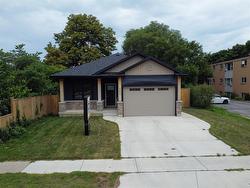 268 LONDON Road  Sarnia, ON N7T 4W1