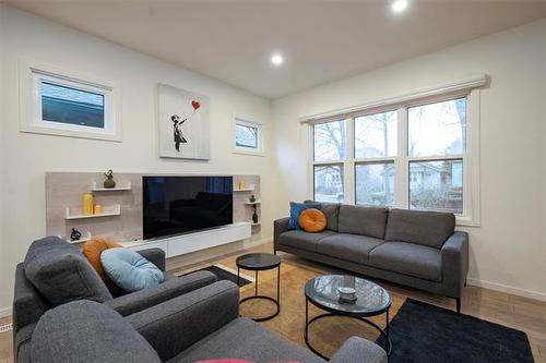 501 Sprague St, Winnipeg, MB 