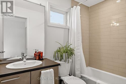 145 Larimar Circle, Ottawa, ON - Indoor Photo Showing Bathroom