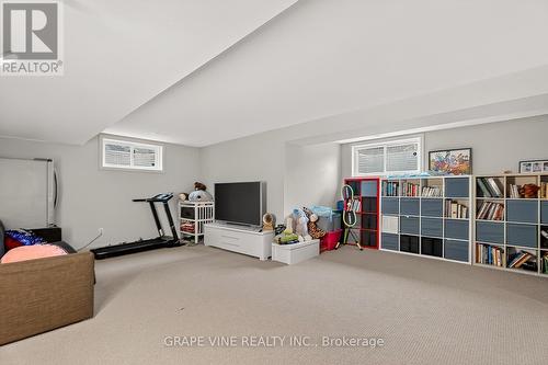 145 Larimar Circle, Ottawa, ON - Indoor