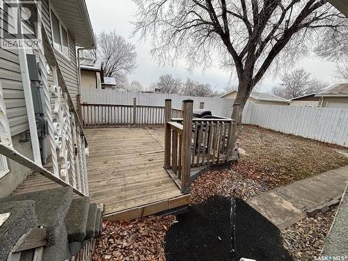 210 Forsyth Crescent, Regina, SK - Outdoor