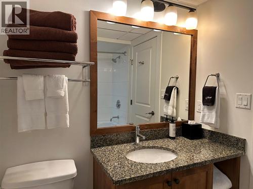 4200 Lakeshore Drive Unit# 108, Osoyoos, BC - Indoor Photo Showing Bathroom