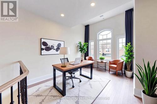 15 Seguin Street, Richmond Hill, ON - Indoor Photo Showing Office
