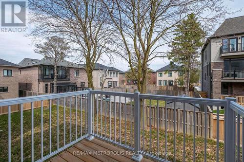 15 Seguin Street, Richmond Hill, ON - Outdoor