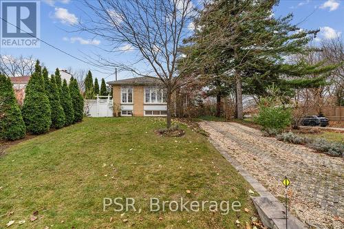 402 Willis Drive, Oakville, ON - Outdoor