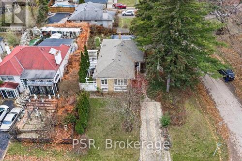 402 Willis Drive, Oakville, ON - Outdoor