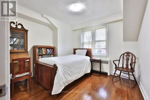 298 Burnhamthorpe Road, Toronto, ON - Indoor Photo Showing Bedroom