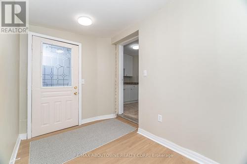 983 Cleta Street, Burlington, ON - Indoor Photo Showing Other Room