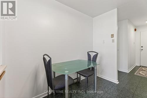 102 - 50 Burnside Avenue, Ottawa, ON - Indoor Photo Showing Dining Room