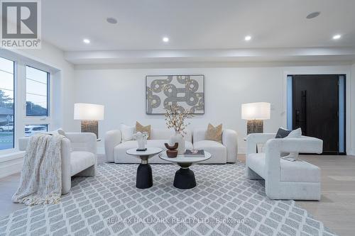 116 Kennard Avenue, Toronto, ON - Indoor Photo Showing Living Room