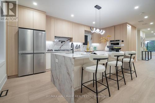 116 Kennard Avenue, Toronto, ON - Indoor Photo Showing Kitchen With Upgraded Kitchen
