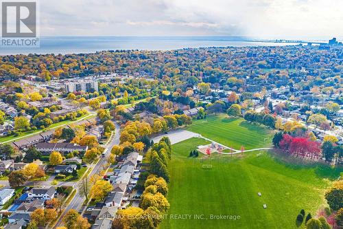 5 - 4201 Longmoor Drive, Burlington, ON - Outdoor With View