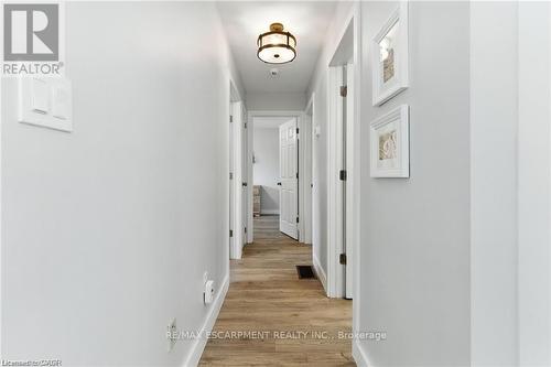 19 Wallace Place, Haldimand, ON - Indoor Photo Showing Other Room