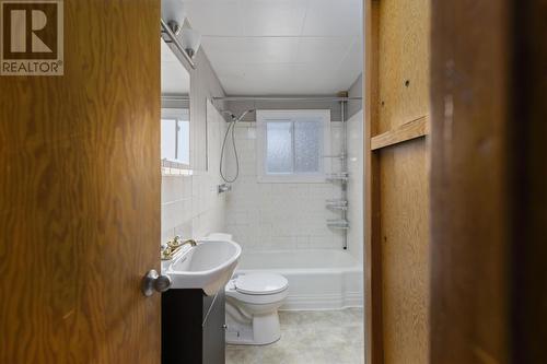 135 Carufel Ave, Sault Ste. Marie, ON - Indoor Photo Showing Bathroom
