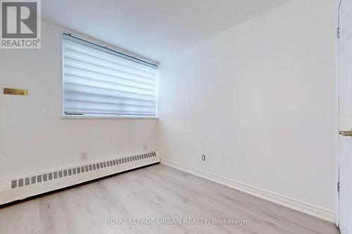 102 - 20 Sunrise Avenue, Toronto, ON - Indoor Photo Showing Other Room