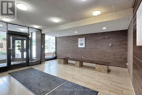 102 - 20 Sunrise Avenue, Toronto, ON - Indoor Photo Showing Other Room