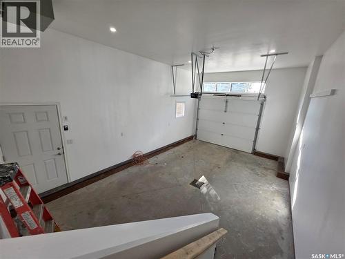 720 O Avenue S, Saskatoon, SK - Indoor Photo Showing Garage