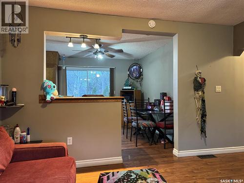 211 8Th Street E, Wynyard, SK - Indoor