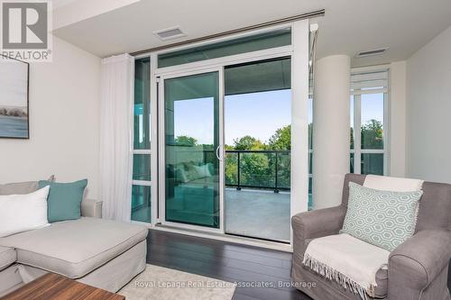 403 - 50 Hall Road, Halton Hills, ON -  Photo Showing Living Room