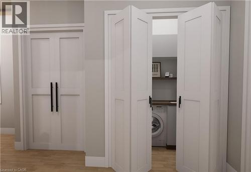 348 Old Stone Road, Waterloo, ON - Indoor Photo Showing Laundry Room