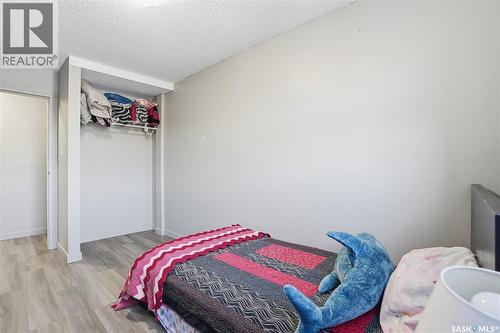 202 802B Kingsmere Boulevard, Saskatoon, SK - Indoor Photo Showing Bedroom