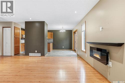 1122 Ferguson Crescent, Regina, SK - Indoor With Fireplace