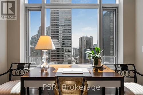 3605 - 311 Bay Street, Toronto, ON - Indoor Photo Showing Dining Room