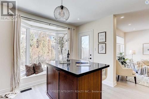 2221 Amberglen Court, Oakville, ON - Indoor