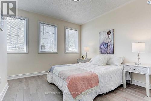 2221 Amberglen Court, Oakville, ON - Indoor Photo Showing Bedroom
