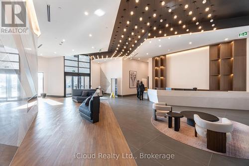 719 - 1037 The Queensway, Toronto, ON - Indoor Photo Showing Other Room