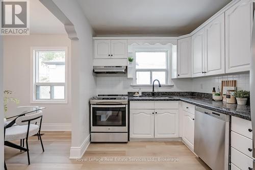 397 Bartos Drive, Oakville (Co Central), ON - Indoor Photo Showing Kitchen With Stainless Steel Kitchen