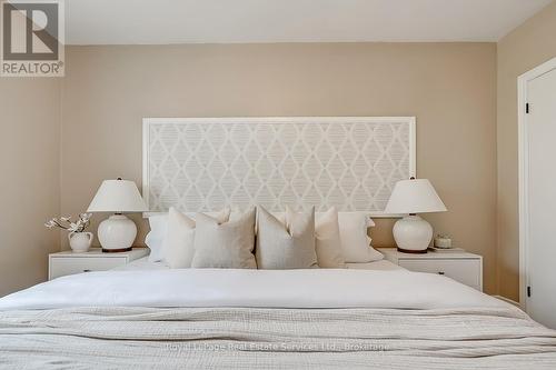 397 Bartos Drive, Oakville (Co Central), ON - Indoor Photo Showing Bedroom