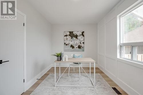 397 Bartos Drive, Oakville (Co Central), ON - Indoor Photo Showing Dining Room