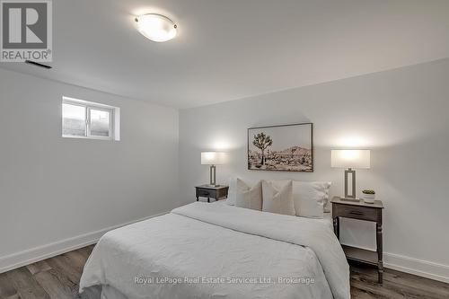 397 Bartos Drive, Oakville (Co Central), ON - Indoor Photo Showing Bedroom