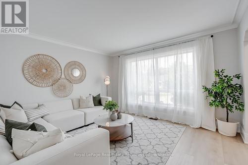 397 Bartos Drive, Oakville (Co Central), ON - Indoor Photo Showing Living Room