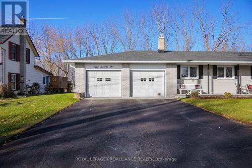 371 Maple Avenue, Deseronto (Deseronto (Town)), ON - Outdoor With Facade