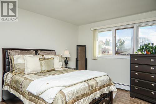 371 Maple Avenue, Deseronto (Deseronto (Town)), ON - Indoor Photo Showing Bedroom