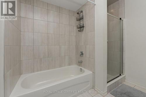 2 - 25 Elliot Street E, Centre Wellington, ON - Indoor Photo Showing Bathroom