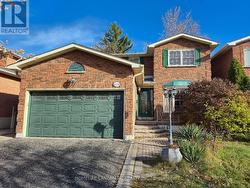 4201 WAKEFIELD CRESCENT  Mississauga, ON L5C 4M2