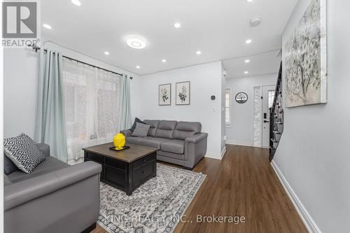 87 Fletcher Circle, Cambridge, ON - Indoor Photo Showing Living Room