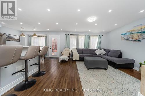 87 Fletcher Circle, Cambridge, ON - Indoor Photo Showing Living Room