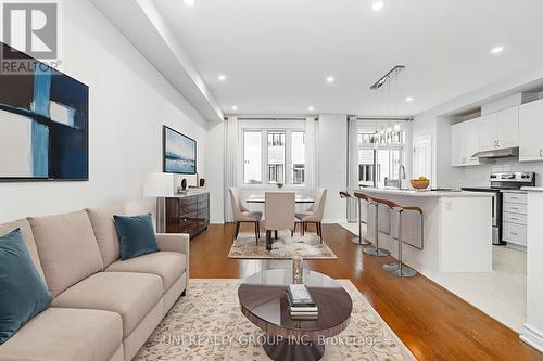 715 Decoeur Drive, Ottawa, ON - Indoor