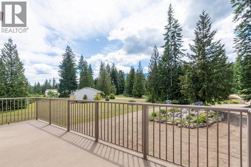 1480 Nighthawk Drive, Castlegar, BC - Outdoor