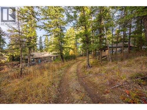 3885 Miller Road, Kelowna, BC - Outdoor