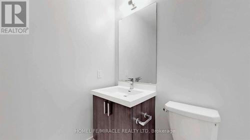 2914 - 7895 Jane Street, Vaughan, ON - Indoor Photo Showing Bathroom