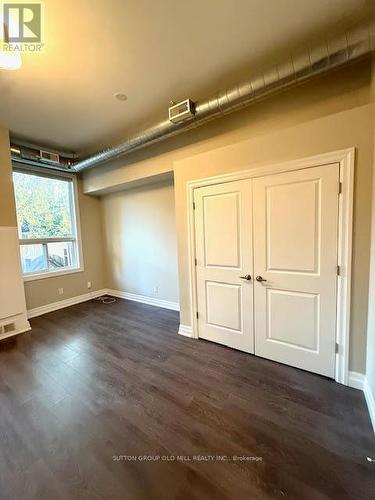 1B - 259 Gerrard Street E, Toronto, ON - Indoor Photo Showing Other Room