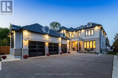 7 Campview Road, Hamilton, ON - Outdoor