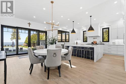 7 Campview Road, Hamilton, ON - Indoor Photo Showing Dining Room