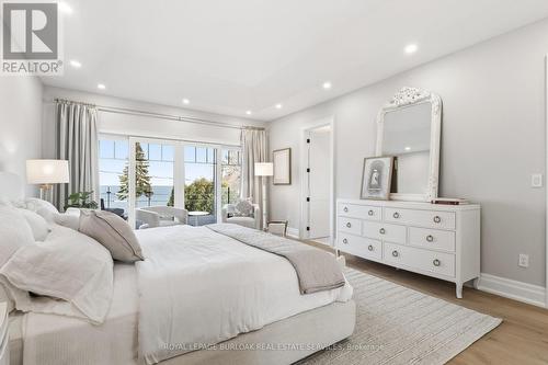 7 Campview Road, Hamilton, ON - Indoor Photo Showing Bedroom