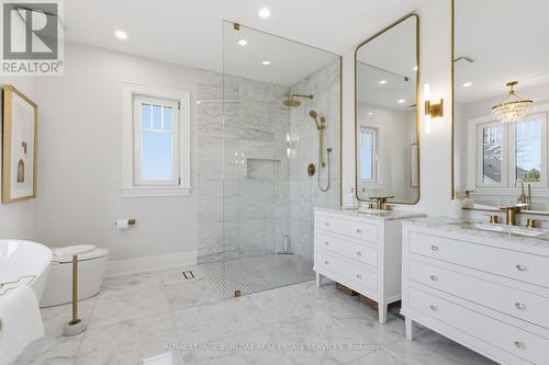 7 Campview Road, Hamilton, ON - Indoor Photo Showing Bathroom